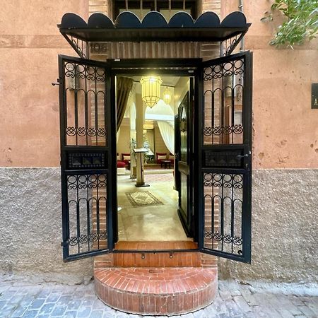 Riad Art De Vivre Avec Jacuzzi マラケシュ エクステリア 写真