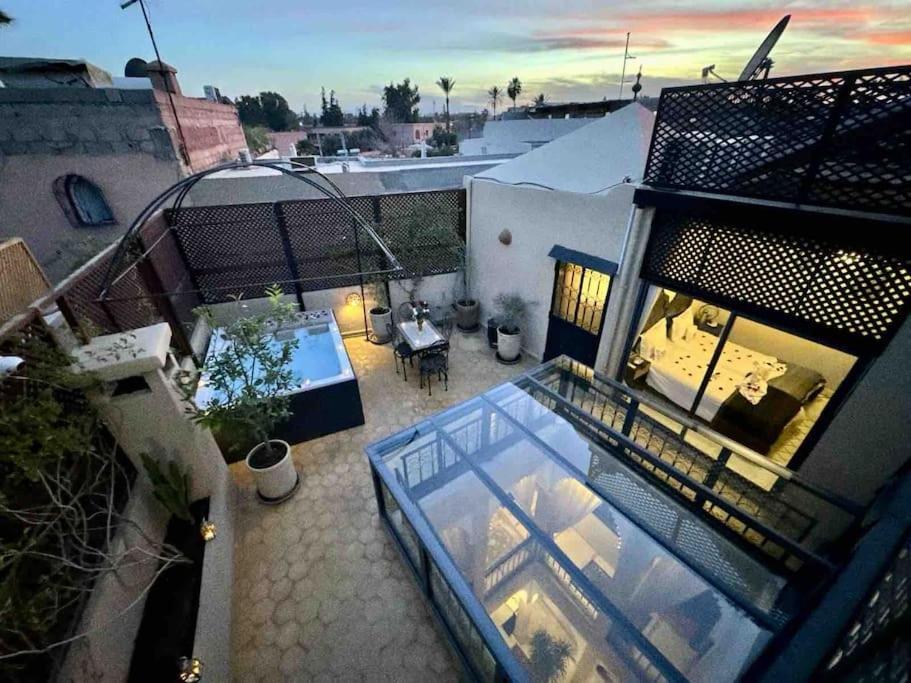 Riad Art De Vivre Avec Jacuzzi マラケシュ エクステリア 写真