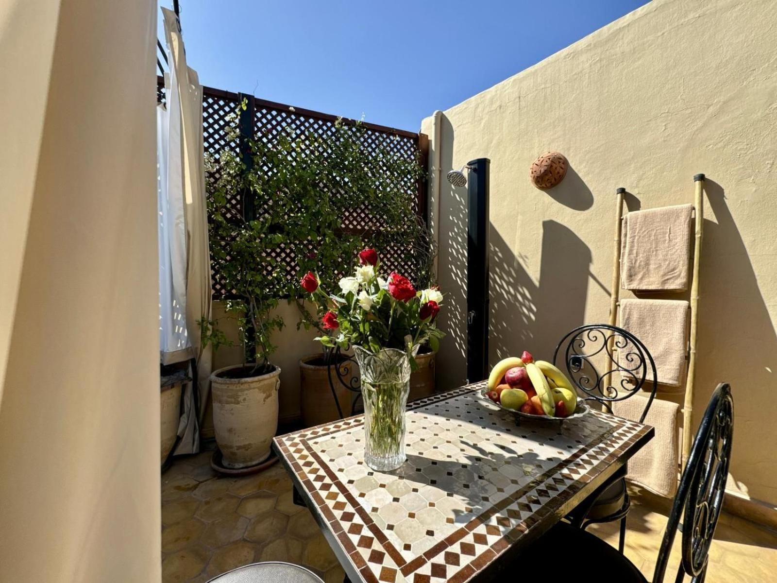 Riad Art De Vivre Avec Jacuzzi マラケシュ エクステリア 写真