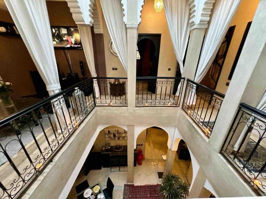 Riad Art De Vivre Avec Jacuzzi マラケシュ エクステリア 写真