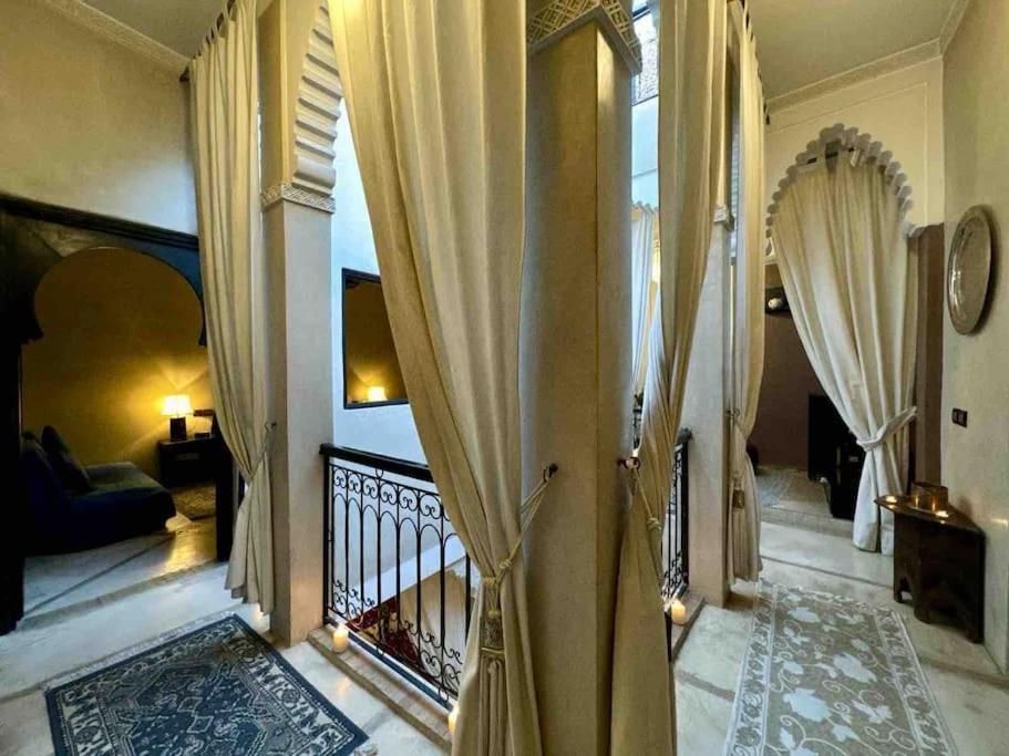 Riad Art De Vivre Avec Jacuzzi マラケシュ エクステリア 写真