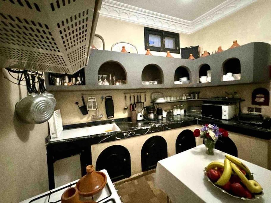 Riad Art De Vivre Avec Jacuzzi マラケシュ エクステリア 写真