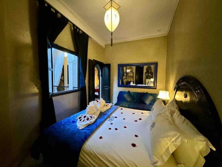 Riad Art De Vivre Avec Jacuzzi マラケシュ エクステリア 写真