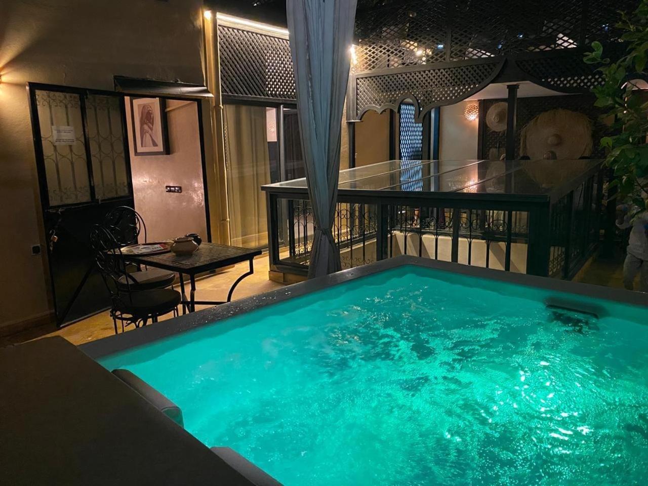 Riad Art De Vivre Avec Jacuzzi マラケシュ エクステリア 写真